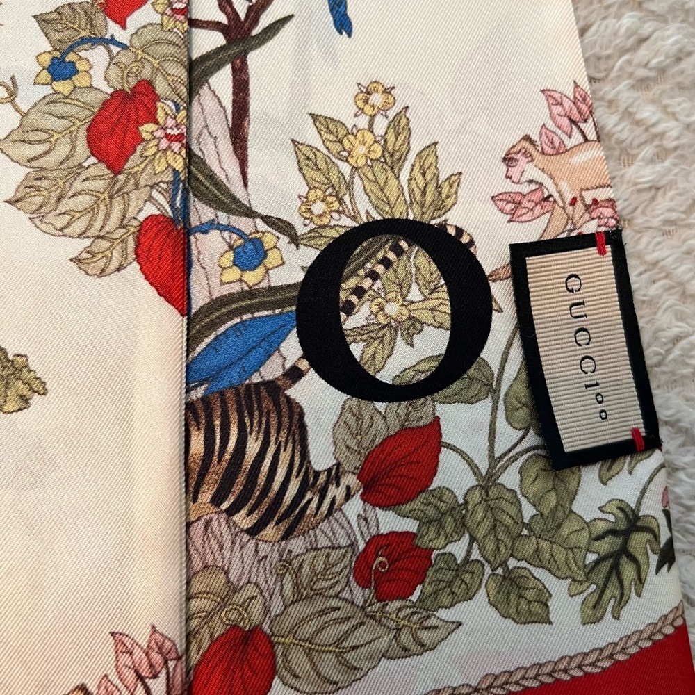 New Authentic Gucci Scarf